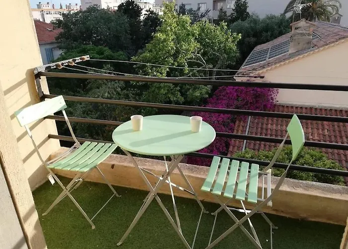 Le Castel St Roch